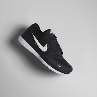 Nike SB PS8 in Black/White