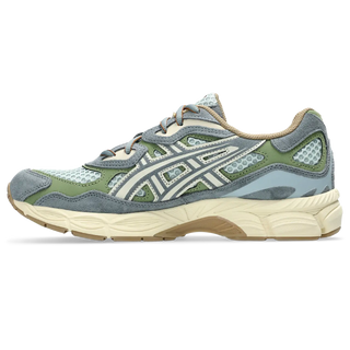 ASICS GEL-NYC Shoes in Cold Moss/Fjord Grey with advanced underfoot comfort and retro-modern blend.