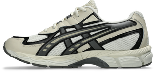 ASICS GEL-NYC 2055 sneaker in Pale Oak/Truffle Grey with GEL® technology and retro design.