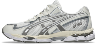 ASICS GEL-NYC 2055 sneaker in Cream/Steeple Grey with GEL® technology and retro design.