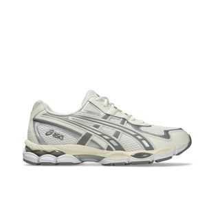 ASICS GEL-NYC 2055 sneaker in Cream/Steeple Grey with GEL® technology and retro design.