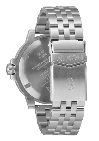 Nixon Stinger 44 Watch in Silver with jade dial, luminous indices, and stainless steel bracelet.