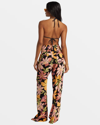 Billabong New Waves 2 Wide-Leg Pants in Kiss The Earth with high-rise waist, crinkle fabric, and relaxed fit.