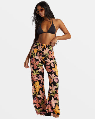 Billabong New Waves 2 Wide-Leg Pants in Kiss The Earth with high-rise waist, crinkle fabric, and relaxed fit.