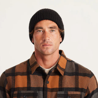 Roark ARG Beanie with classic design and superior warmth for cold-weather adventures.