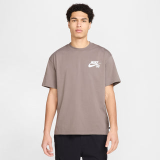 Nike SB Logo Skate T-Shirt in Cave Stone with a loose fit, soft jersey fabric, and classic logo design.