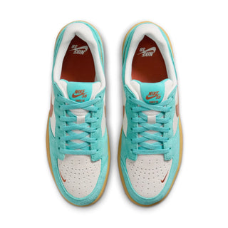 Green Nike SB Force 58 Shoes with cupsole and vulcanized flexibility.