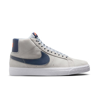 Nike SB Zoom Blazer Mid Skate Shoes in Wolf Grey with suede upper, Zoom Air cushioning, and vulcanized construction for flexible grip.