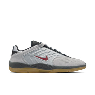 Nike SB Vertebrae skate shoes in Light Smoke Grey with retro design, double-row stitching, and grip-enhancing outsole.