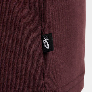 Nike SB Skate T-Shirt in Burgundy Crush with ribbed collar and relaxed fit.