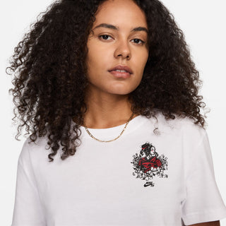 Nike SB x Sky Brown Women's Cropped Skate Tee with warrior design and cherry blossoms, midweight cotton fabric, and a roomy fit.