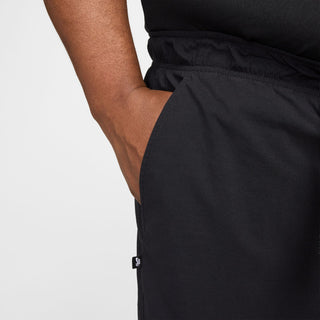 Nike SB Kearny Cargo Skate Pants in Black with six pockets and webbing belt.