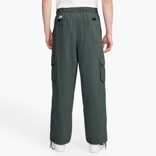 Nike SB Kearny Cargo Skate Pants in Vintage Green with six pockets and webbing belt.