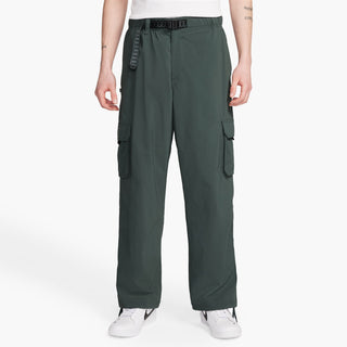 Nike SB Kearny Cargo Skate Pants in Vintage Green with six pockets and webbing belt.
