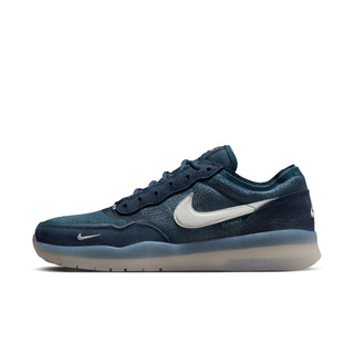 Nike SB PS8 in Obsidian with Flyknit upper, HART outsole, and Air Zoom cushioning.