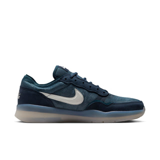 Nike SB PS8 in Obsidian with Flyknit upper, HART outsole, and Air Zoom cushioning.