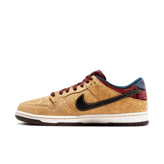 Nike SB Dunk Low Pro "City of Cinema" skate shoe with vintage leather.