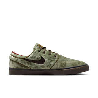 Nike SB Zoom Janoski OG+ SE in Medium Olive with velvet upper, Air Zoom cushioning, and skate-specific tread.