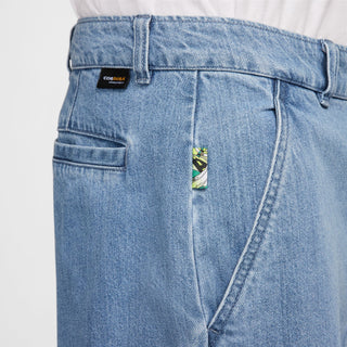 Nike SB El Jeano Skate Pants with embroidered logo and street skating woven label.