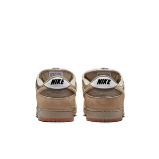 Nike SB Dunk Low Pro B Parachute Beige with premium leather, plush padding, foam midsole, and durable rubber outsole for skateboarding.