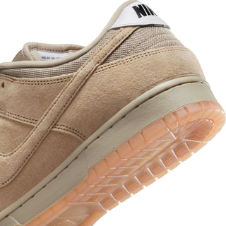 Nike SB Dunk Low Pro B Parachute Beige with premium leather, plush padding, foam midsole, and durable rubber outsole for skateboarding.