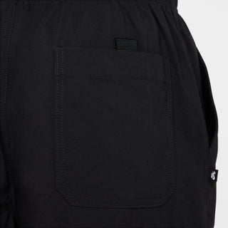 Nike SB Dri-FIT Kearny Cargo Skate Shorts in Black with sweat-wicking fabric and secure pockets.