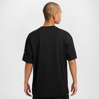 Nike SB Sportswear Men's Max90 Black T-Shirt with dropped shoulders and a relaxed fit.