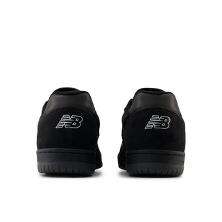 New Balance Numeric Tom Knox 600 Shoes in Black/White with suede and mesh upper