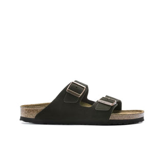 Birkenstock Arizona Soft Footbed Sandals in Mocha with suede upper, contoured footbed, adjustable straps, and cushioned comfort.